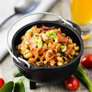 Black-eyed peas with tomatoes