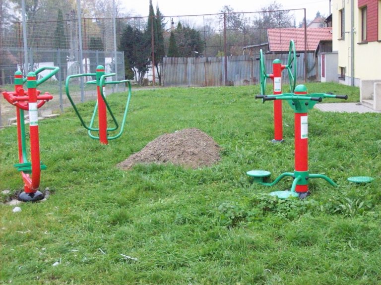 Venkovní fitness stroje, Rájec – Jestřebí