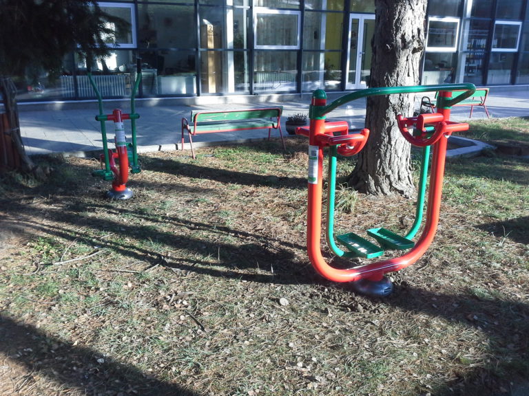 Venkovní fitness prvky, Praha 5 – Sportovní klub Motorlet