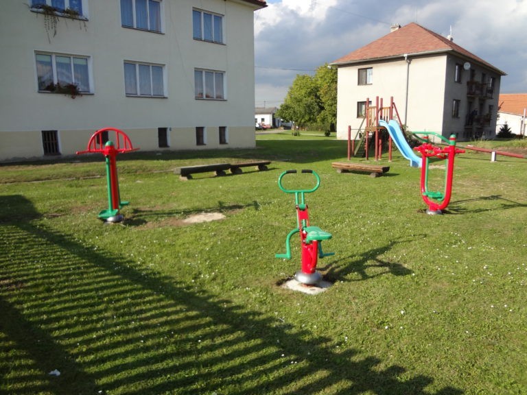 Fitness hřiště pro seniory a mládež, Luka