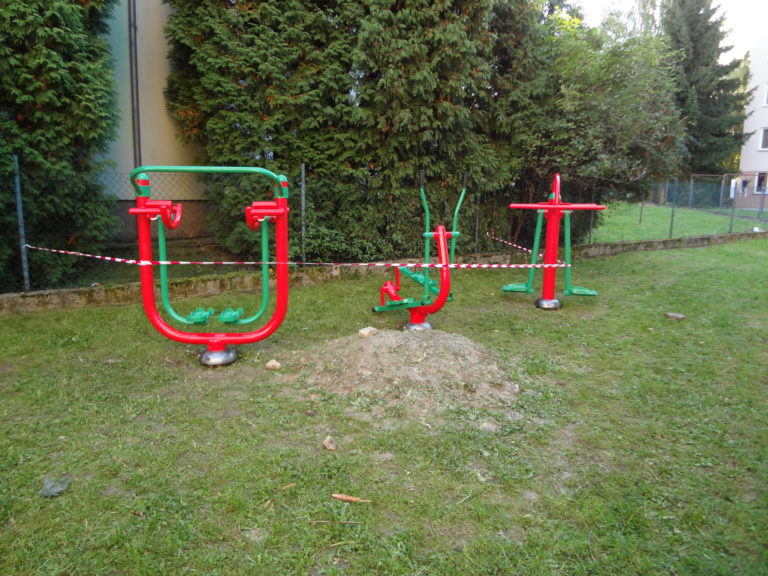 Venkovní fitness stroje, Borovany