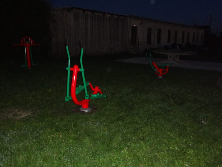 Fitness hřiště pro seniory i mládež, Dívčice