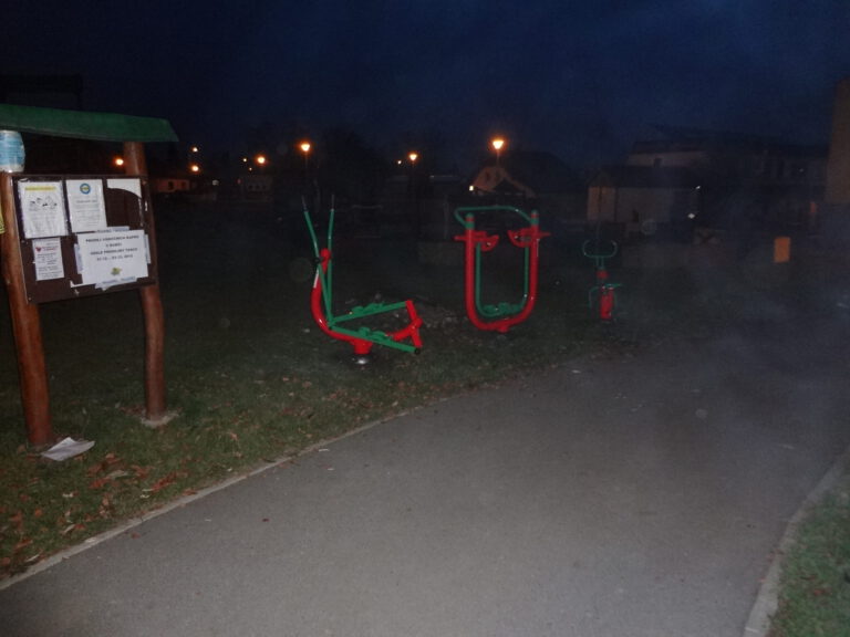 Fitness hřiště pro seniory a mládež, Praha – Dubeč