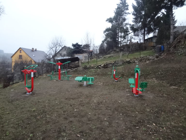 Venkovní fitness stroje, ZŠ a MŠ Staré Město