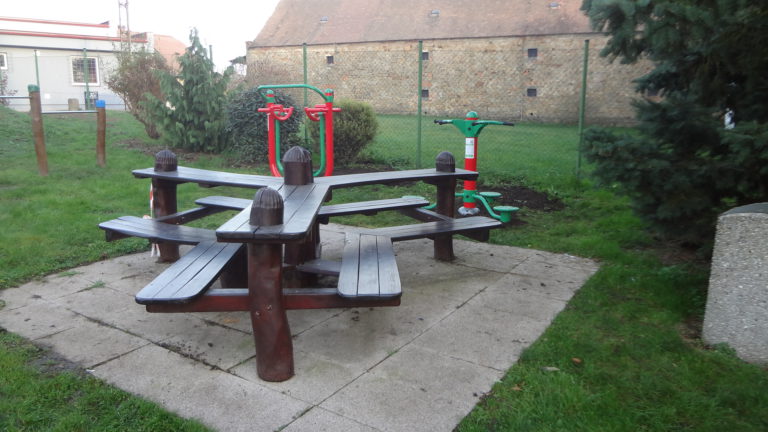 Venkovní fitness prvky, Volanice