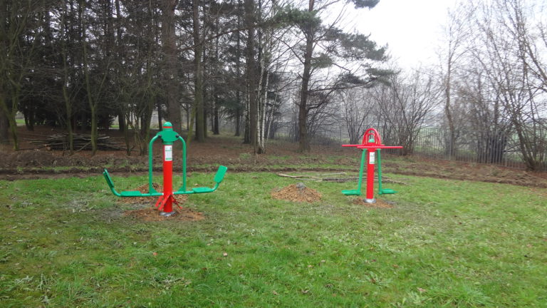 Venkovní fitness stroje, ZŠ Kapitána Jasioka, Havířov