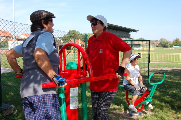 Koutek pro seniory v obci Milotice