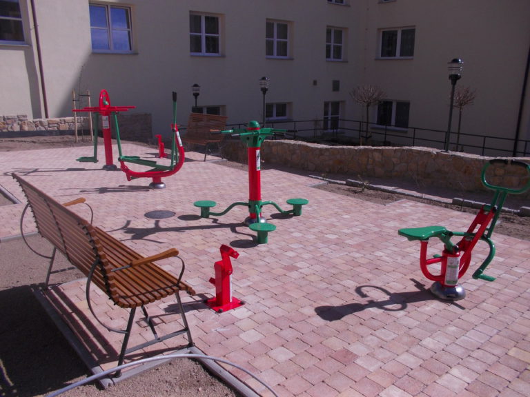 Venkovní fitpark, Hluboká nad Vltavou