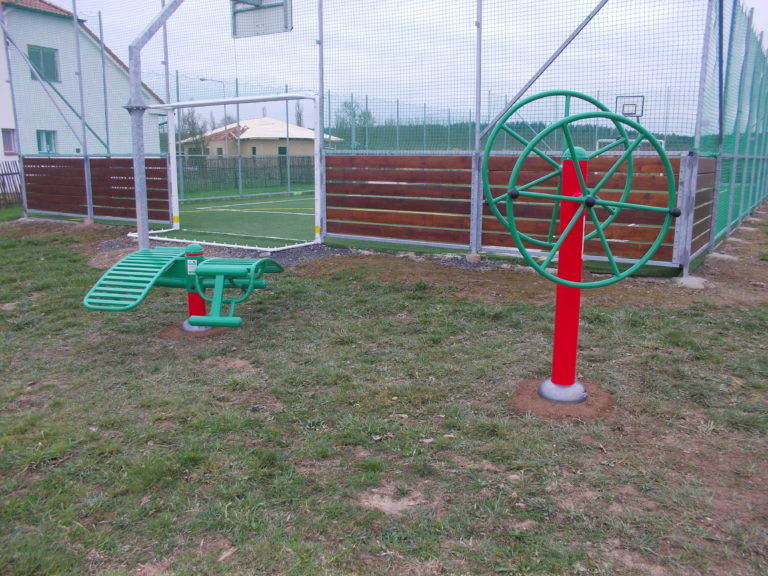 Venkovní fitpark, Obec Tehov