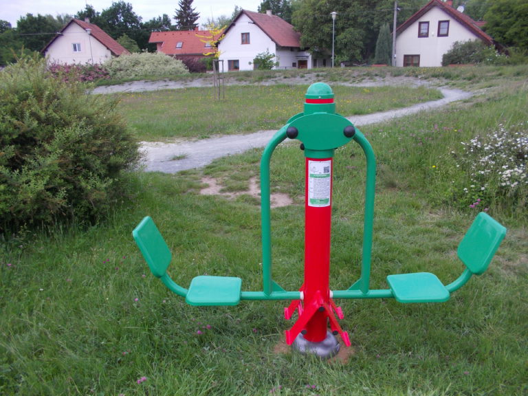 Pardubice - Lány na Důlku