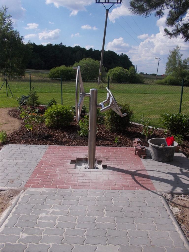 Venkovní fitness prvek, Chvalkov