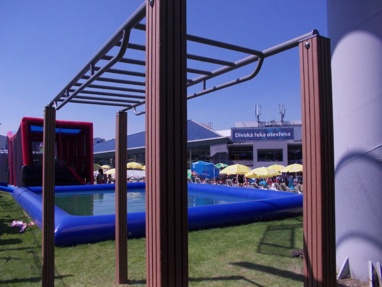 Venkovní fitpark, AQUAPALACE Praha
