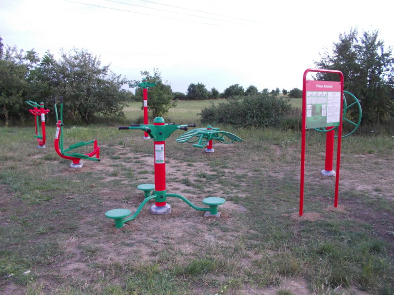 Venkovní fitpark, Praha 21 – Újezd nad Lesy