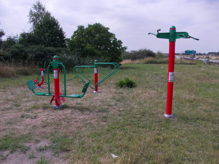 Venkovní fitness stroje, Praha 5 –  Zličín