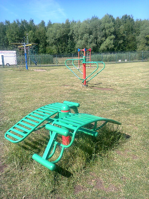 Venkovní fitness stroje, rekreační areál Benedikt, Most