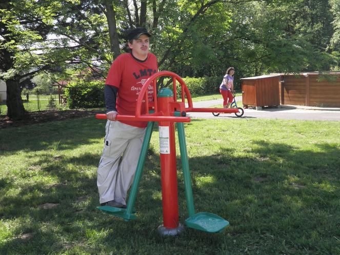 Venkovní fitness stroje – Denní rehabilitační stacionář, Třebíč