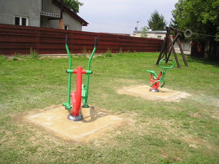 Venkovní fitness stroje pro dospělé, Radslavice