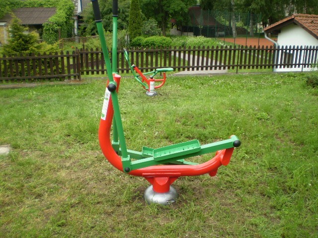 Venkovní fitness stroje, Bednáreček