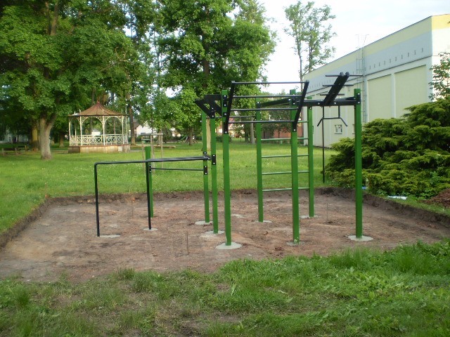 Street workout, Hostinné