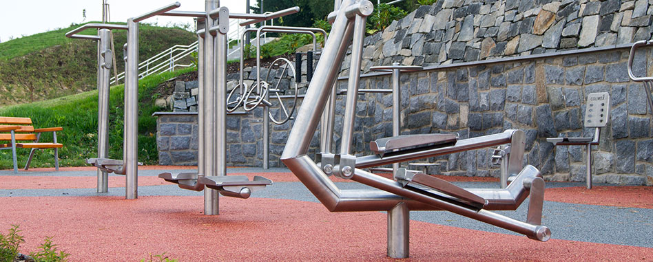 Celonerezové provedení