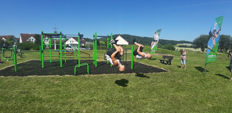 Třebonínští otevřeli nové workoutové hřiště