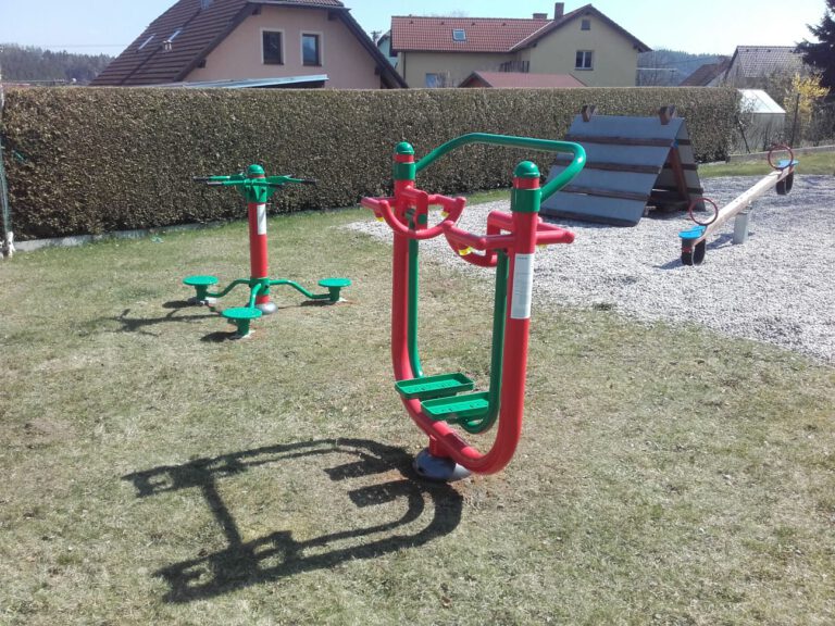 Venkovní fitness stroje, Šumavské Hoštice