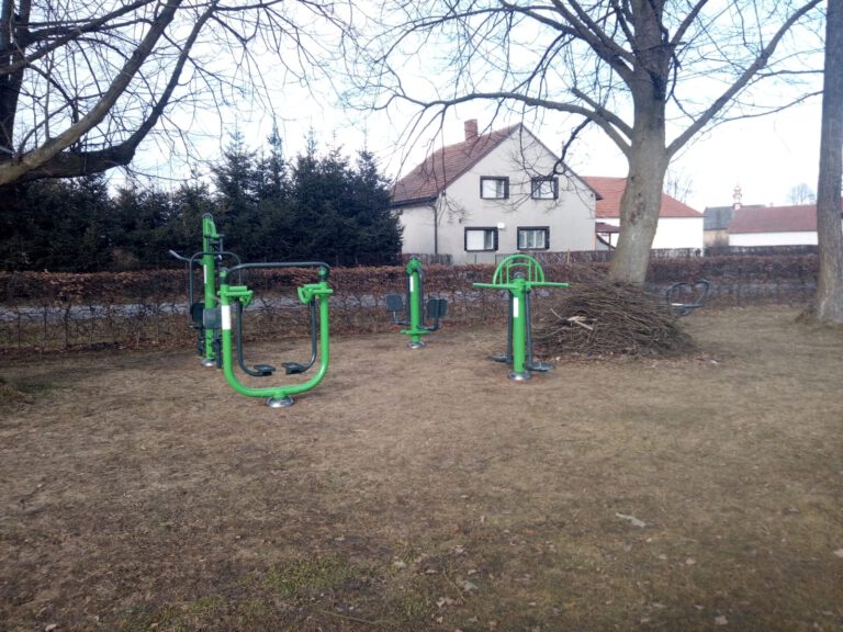 Venkovní fitness stroje, Opatovec