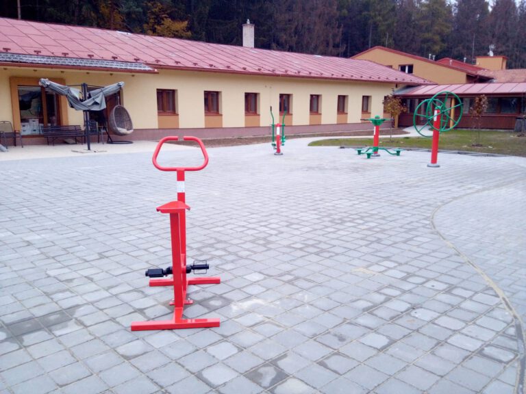 Venkovní fitness stroje, Centrum Kociánka pracoviště Březejc