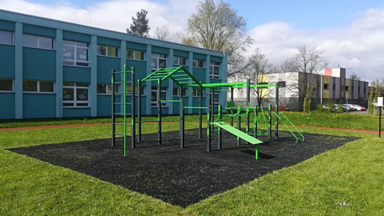 Street workout, Hlučín – areál školy