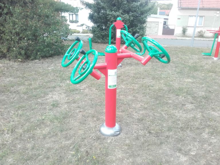 Venkovní fitness stroje, Dolní Chabry