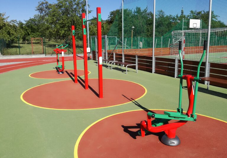 Venkovní fitness stroje, Bánov