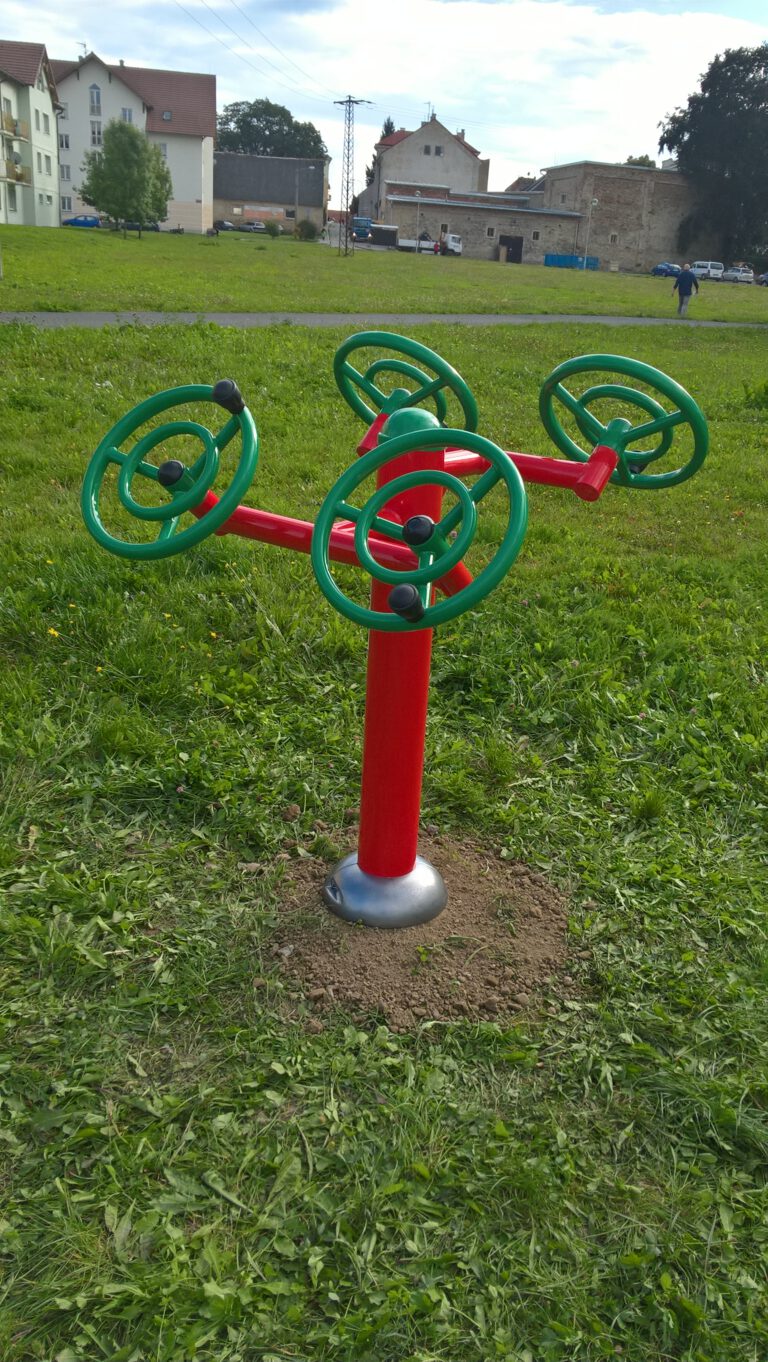 Venkovní fitness stroje, Planá