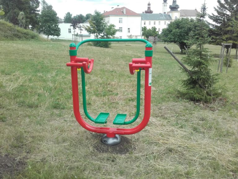 Fitness stroje, Kosmonosy