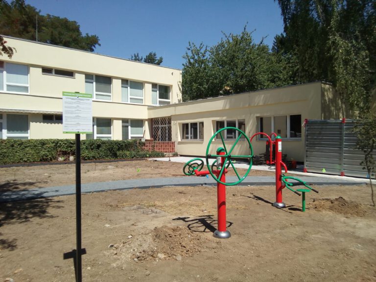 Venkovní fitness stroje, Kostelec nad Černými lesy