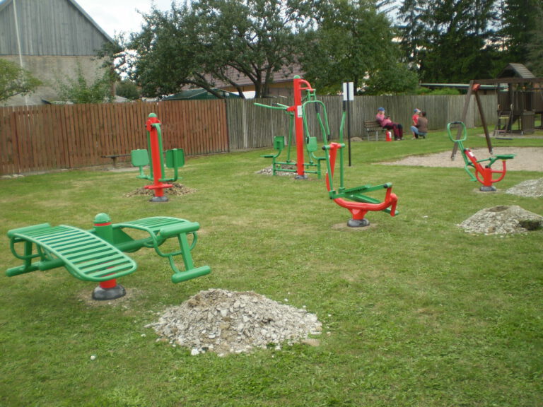 Venkovní fitness stroje, Lovčice