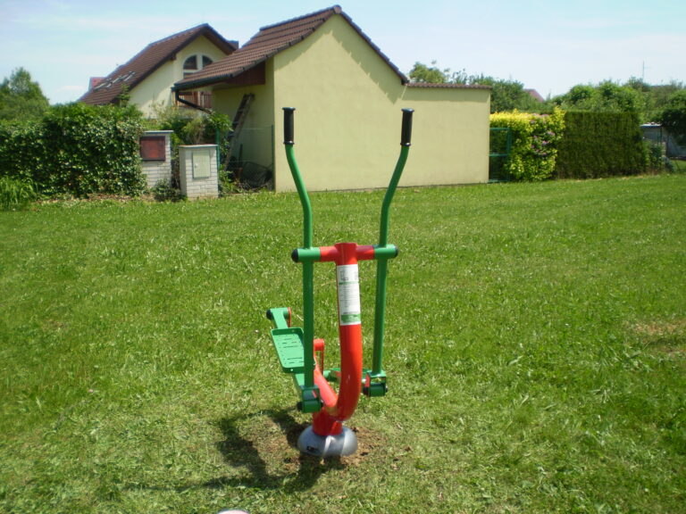 Venkovní fitness stroje, Kamenný Újezd
