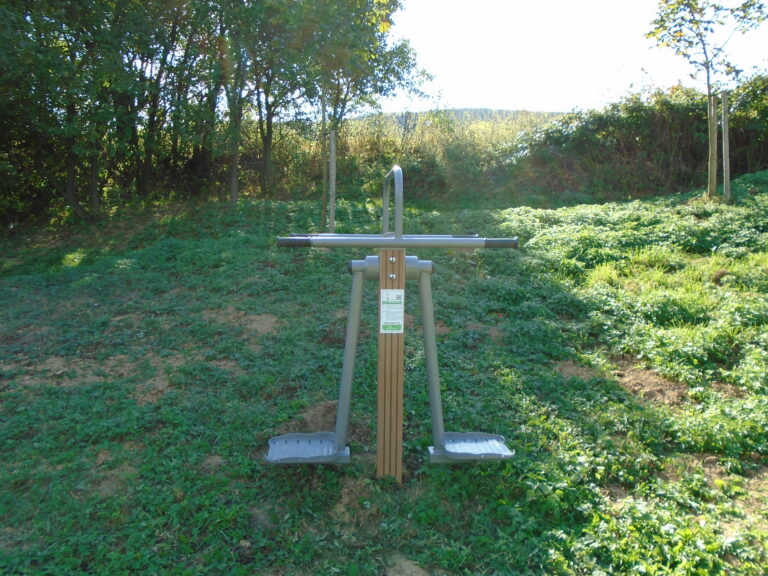 Venkovní fitness stroje, Zbraslavec