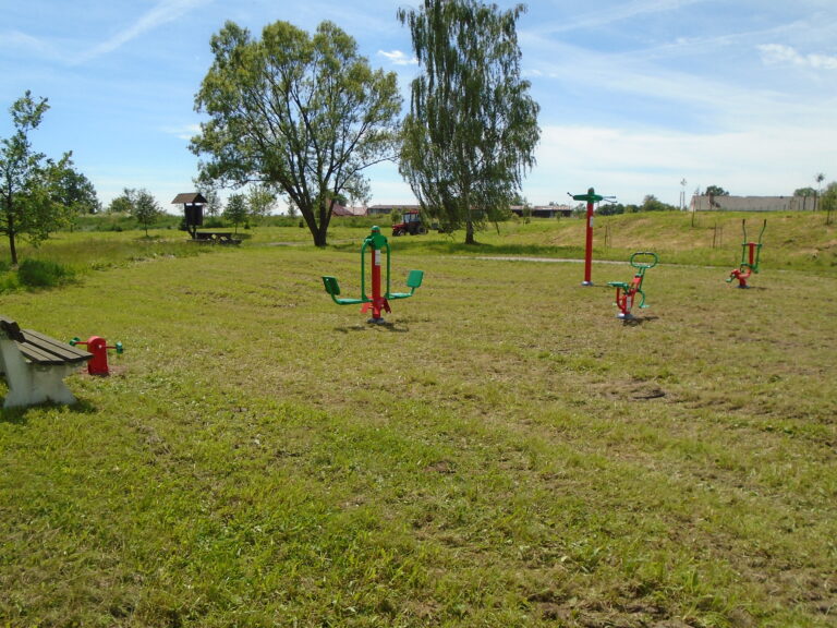 Venkovní fitness stroje, Tochovice