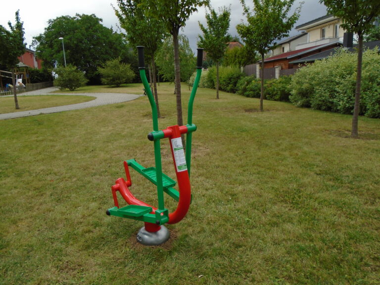 Venkovní fitness stroje, Praha 5 – Slivenec