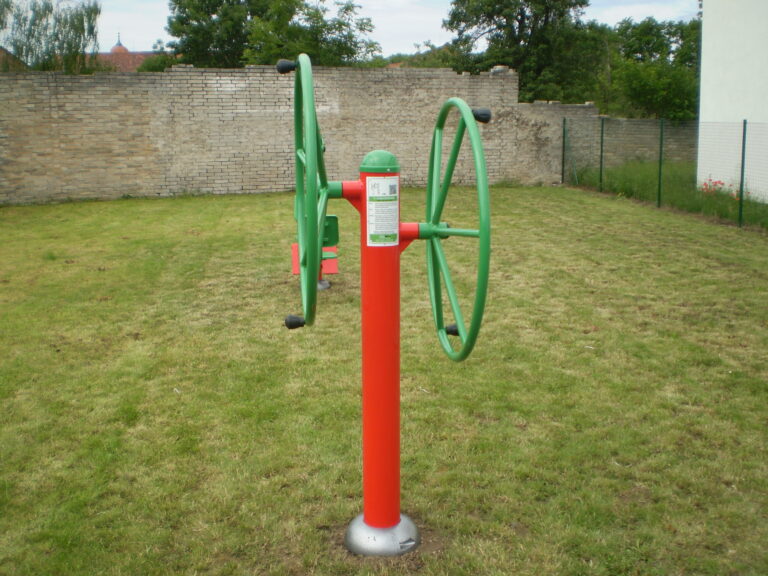 Venkovní fitness stroje, Lochovice