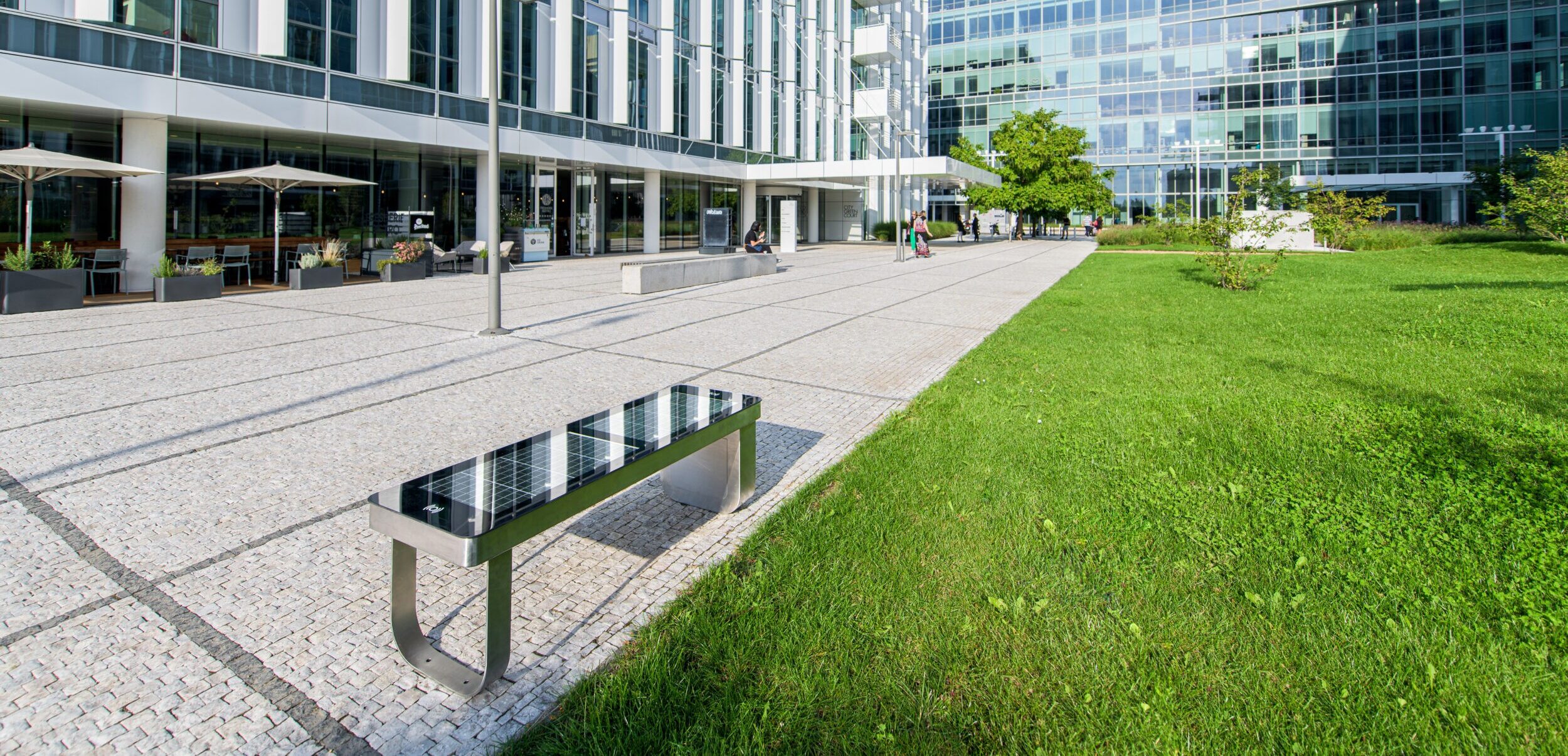 Solární mobiliář