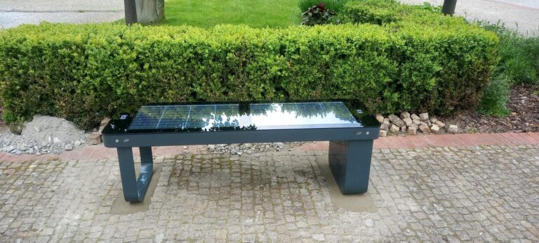 Solární lavičky, Otrokovice