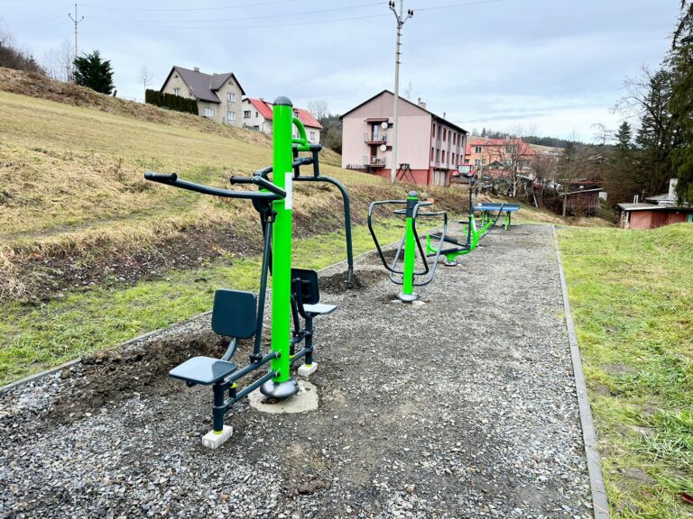 Venkovní fitness stroje, Liptál