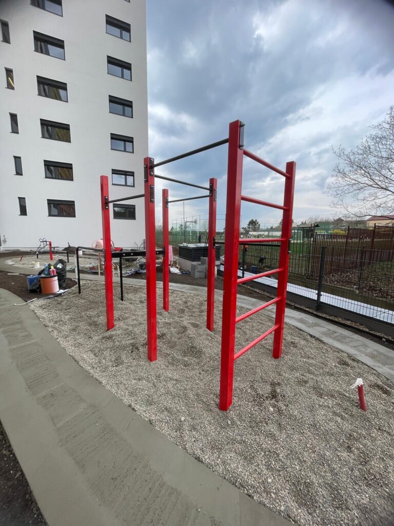 Workoutové prvky a dětské herní moduly, Skanska