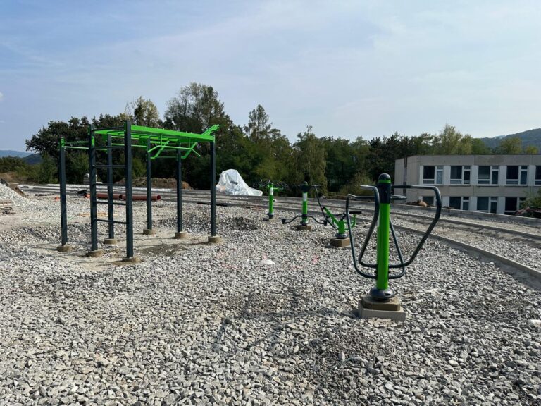 Sportoviště u ZŠ Neštěmická, Ústí nad Labem