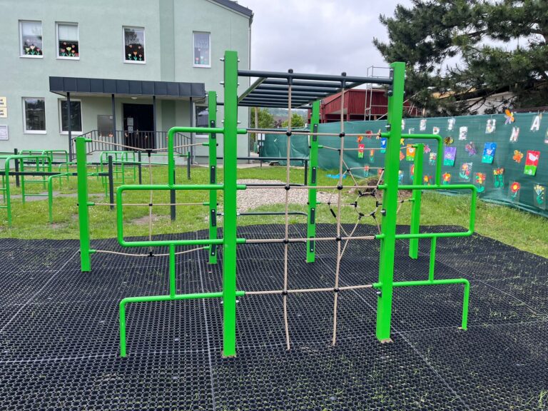 Dětský herní workoutová sestava, Nový Bor