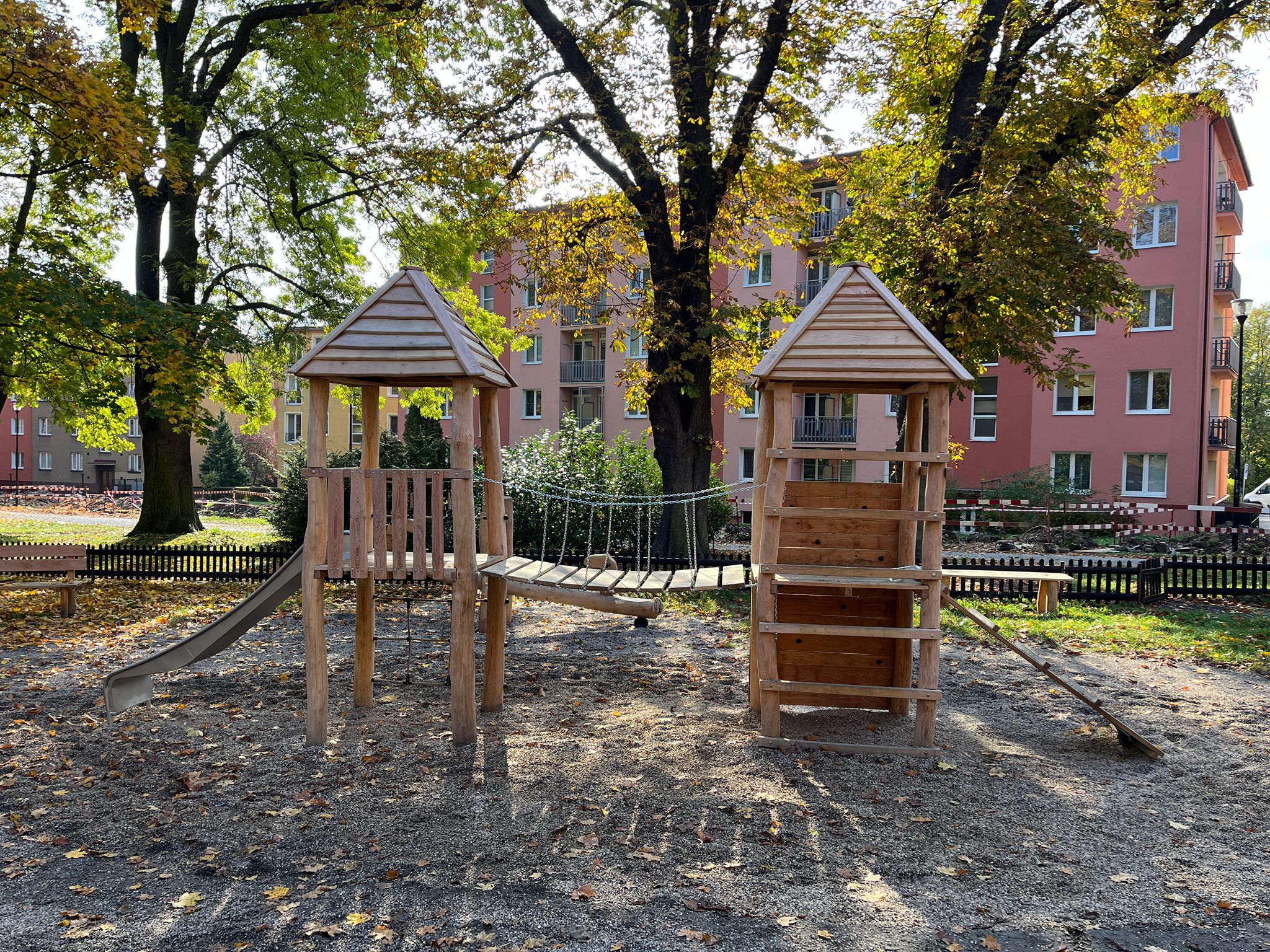 Nové dětské hřiště v Litvínově: Radost, pohyb a zdraví v srdci Zámeckého parku