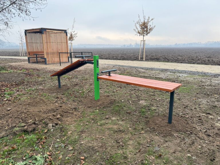 Venkovní fitness stroje, cyklostezka Černovír – Štěpánov, Olomouc