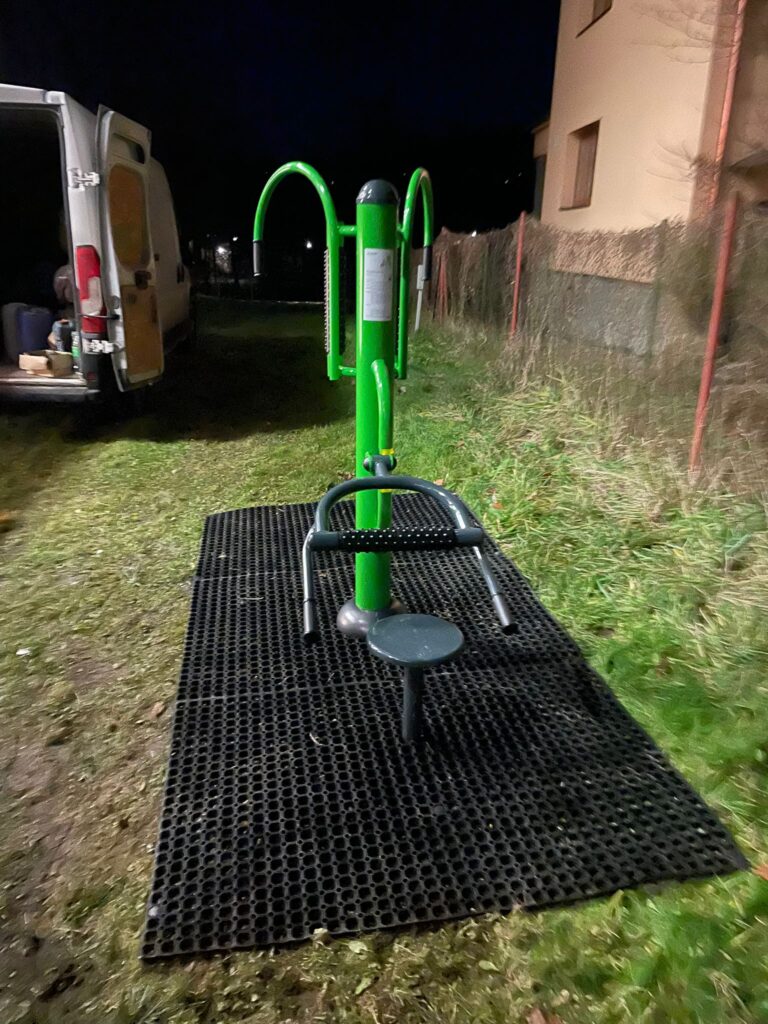 Venkovní fitness prvky, Charita Jablunkov